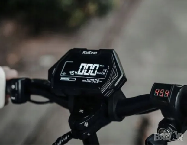 Електрическа тротинетка KuKirin M5 Pro – 1000W, 70 км пробег, 52 км/ч, сгъваема, снимка 3 - Други спортове - 49740271