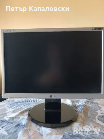 Монитор LG L196WTQ-SF със кабели .Намира се в Габрово. 