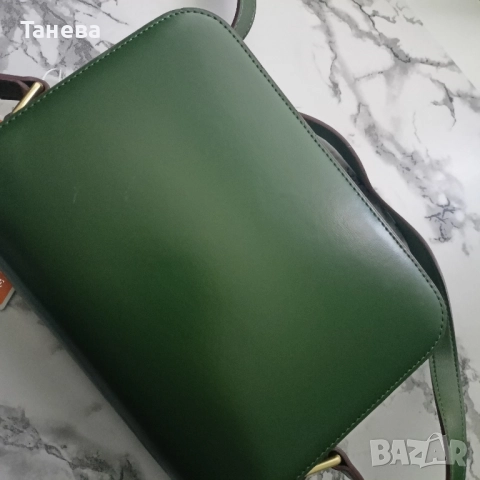 Дамска чанта маслено зелена, снимка 2 - Чанти - 47303524