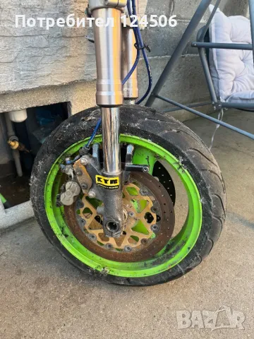 Предница Кавазаки зхр 750 Kawasaki zxr 750, снимка 4 - Мотоциклети и мототехника - 50291589