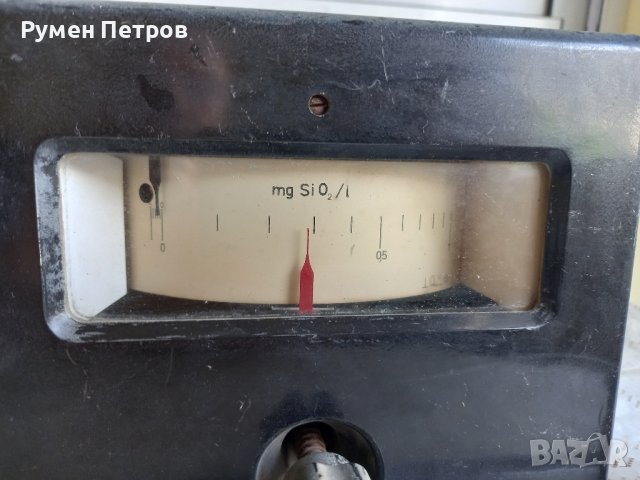 Измервателен уред, Чехословакия., снимка 4 - Антикварни и старинни предмети - 41773326