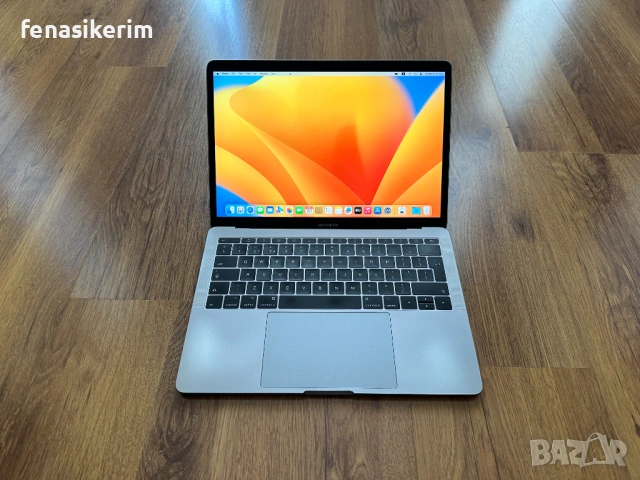 13.3' Core i7 Apple MacBook Pro Mid 2017 16GB RAM/256GB SSD/Бат 6ч, снимка 2 - Лаптопи за работа - 53015398