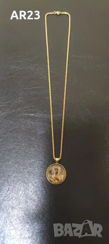 Медальон с чудотворната икона на Света Богородица от Бачковския манастир , снимка 2 - Колиета, медальони, синджири - 53299583