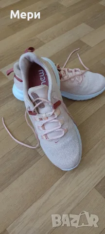 Дамски маратонки Nike, снимка 11 - Маратонки - 55888580
