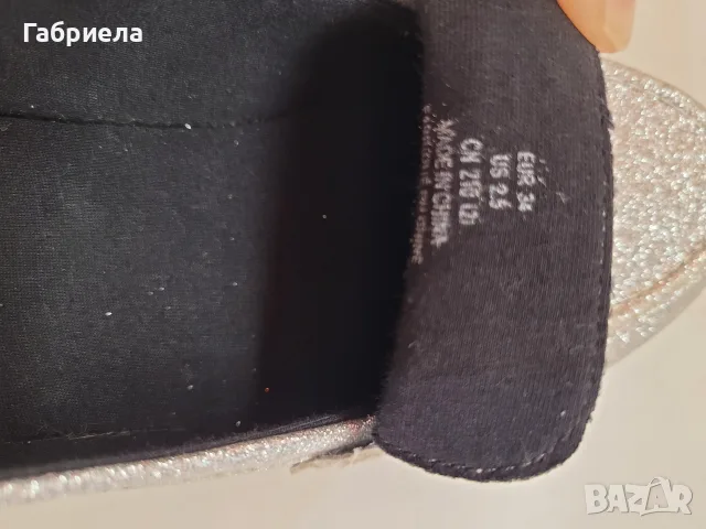 Блестящи обувки H&M за момиче 34 размер, снимка 3 - Детски обувки - 56038881