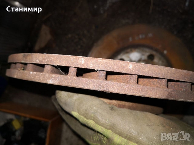 Предни спирачни дискове Мерцедес А169 автоматик, дизел , снимка 2 - Части - 36062475