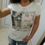 Бяла тениска с нежна щампа и камъчета по нея - размер Л/ХЛ, снимка 2