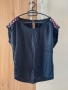Дамска черна блуза с къс ръкав/тениска в размер М, снимка 1 - Тениски - 36094132