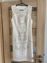 Бяла елегантна рокля с декорация розово злато, снимка 1 - Рокли - 41318109
