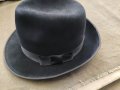 Продавам  елегантна шапка на Ирина Сардарева, снимка 1 - Шапки - 34650261