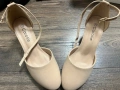 НОВИ сандали в бежов цвят, снимка 1