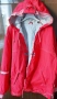 Червено яке с качулка, снимка 1