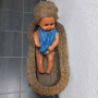 Стара кукла в плетен кош, снимка 1 - Антикварни и старинни предмети - 44921738
